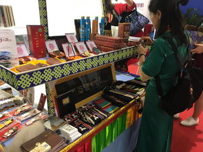 我區在首屆中國特色旅游商品大賽中喜獲佳績，工藝美術品及禮儀用品銷售前景廣闊